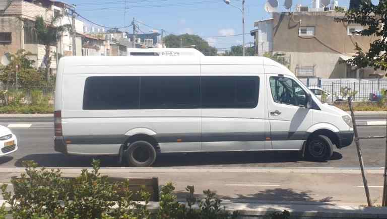 מיניבוס 30 מקומות - כל היתרונות